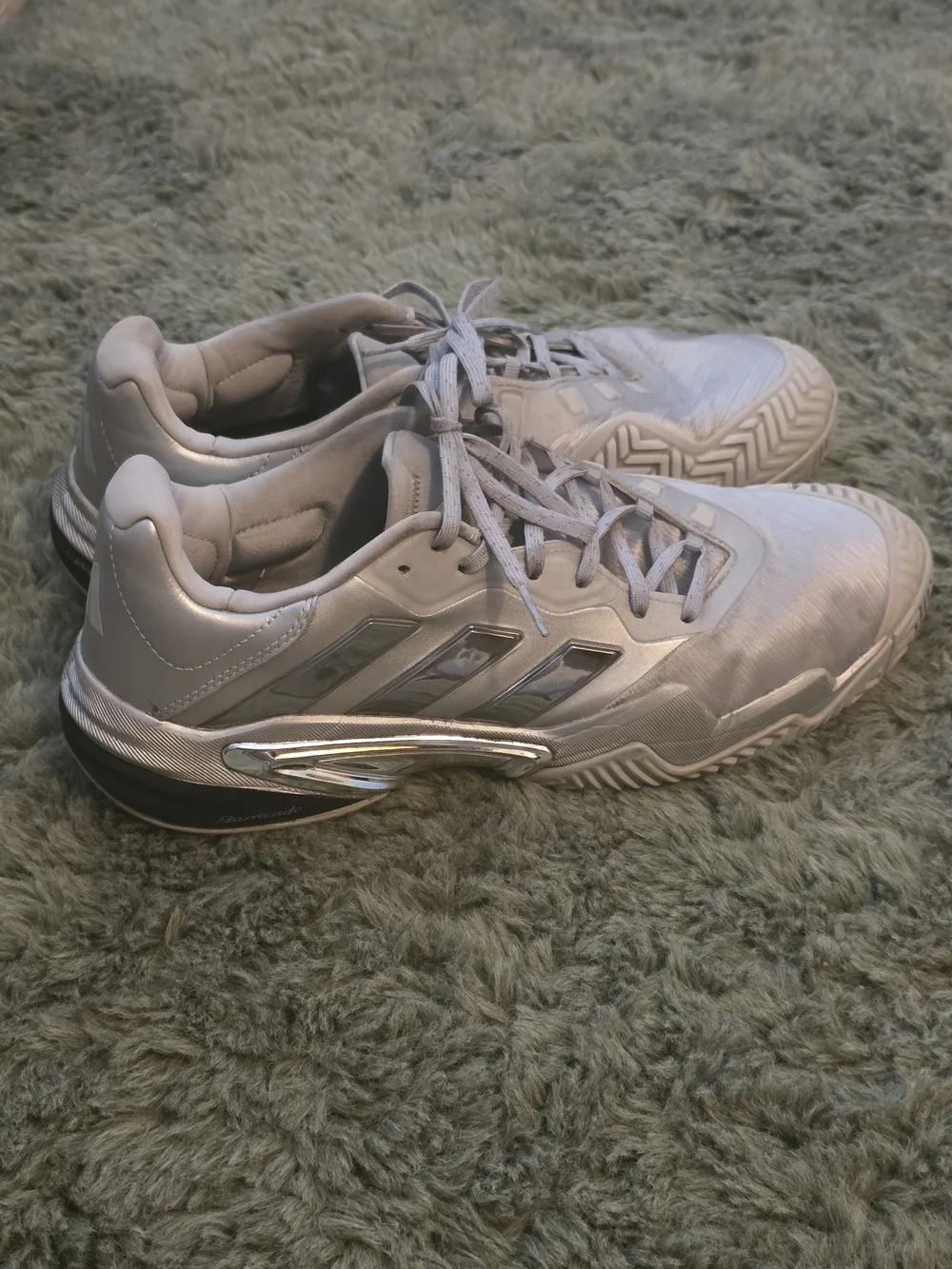 Men's Silver Athletic Tennis Shoes - adidas-inspired Design